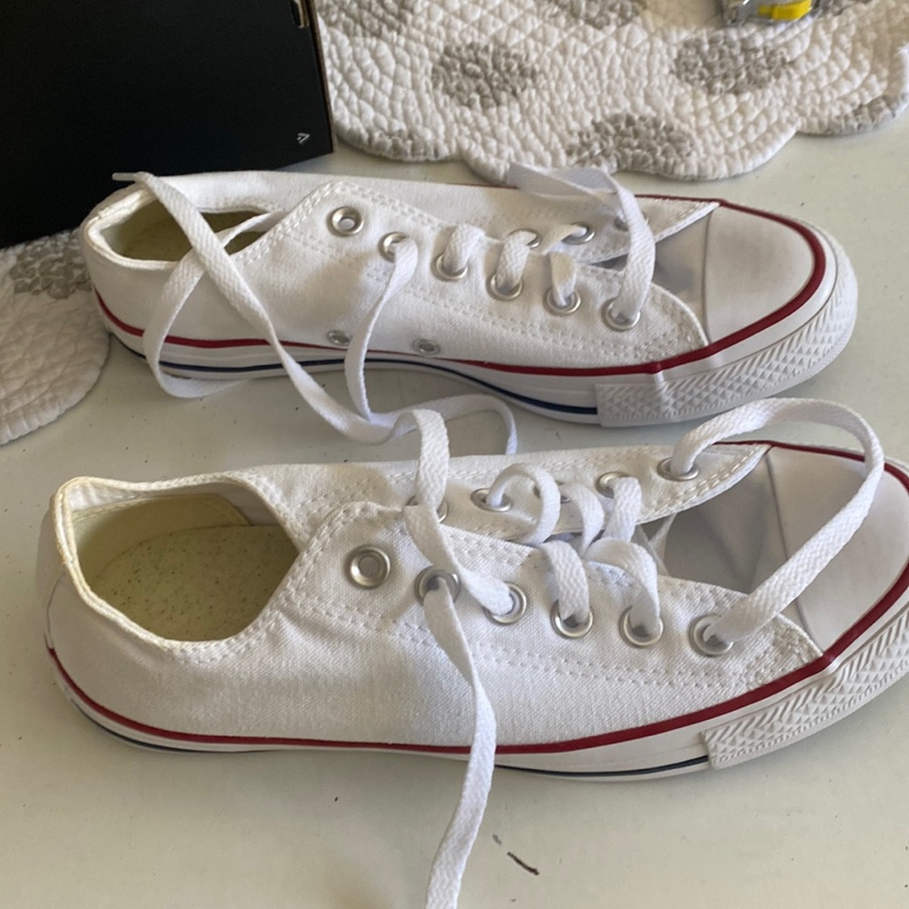 Converse woman’s sneakers